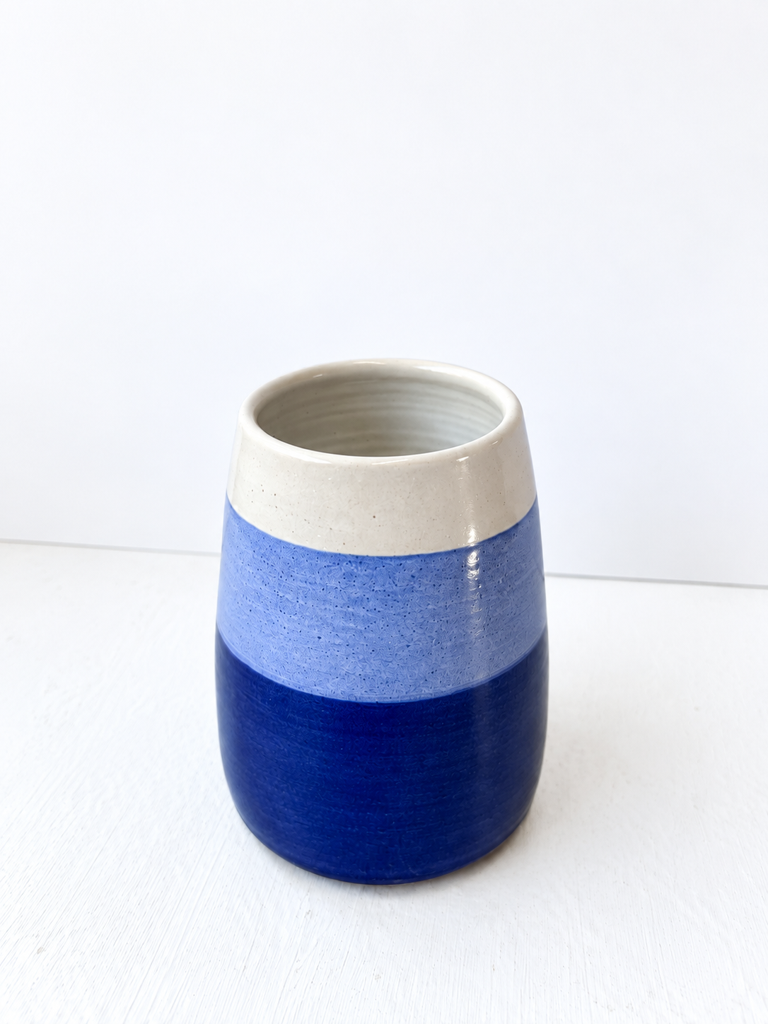 Medium Stoneware vase - Dark blue