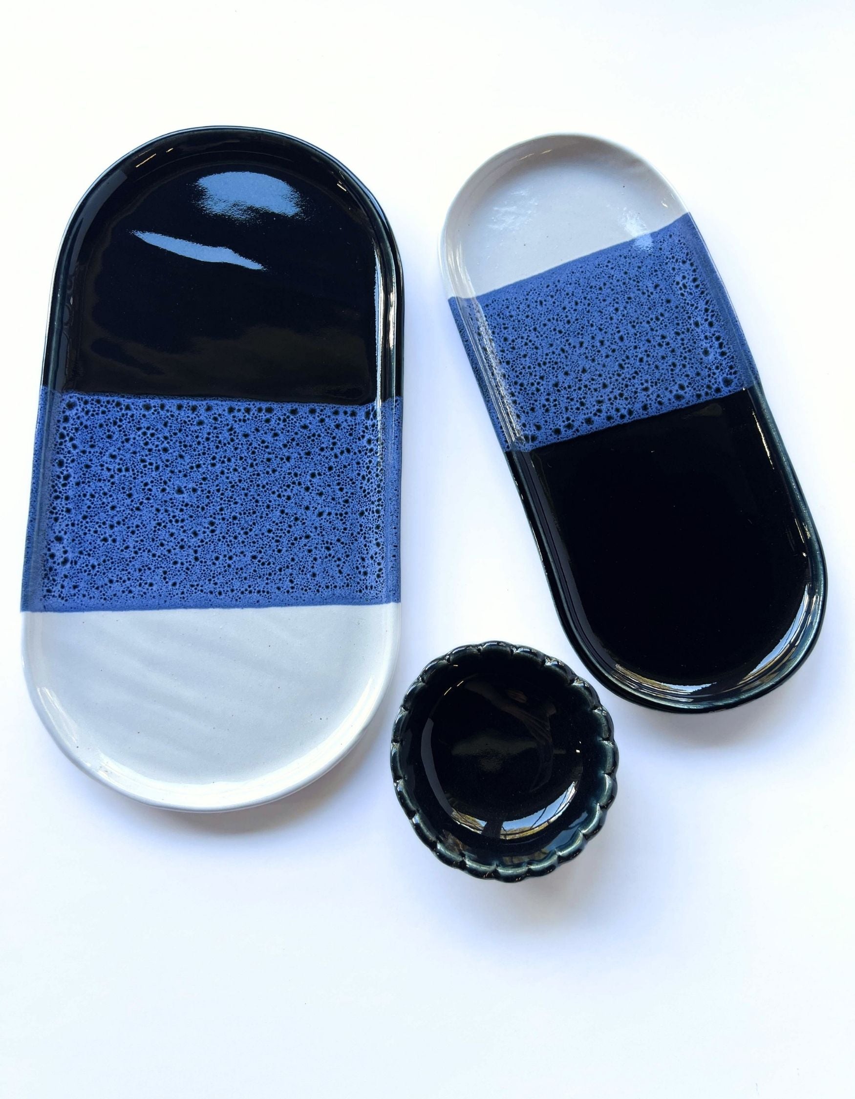 Black and white 3 piece plate set
